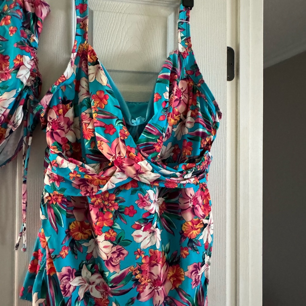 Lands End Tankini Top and Bottom Swimsuit Size 18